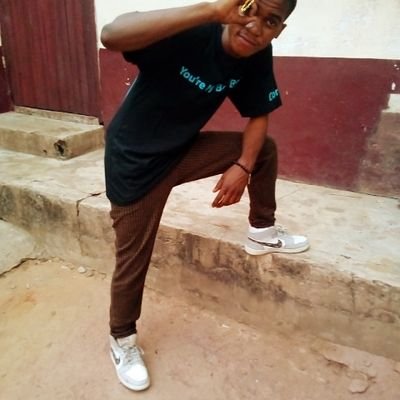 ScarlaNova's profile picture. La musique