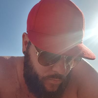 Beardoflight84's profile picture. 