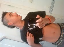 Da aquela seguida (:
ÈnoisQuetaCachorroo
Quem gosta gosta que nao gosta curte :)