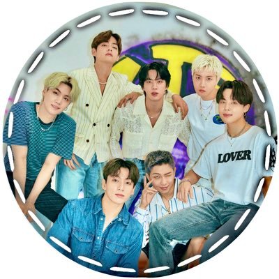 I made this account to share my BTS Gifs 💜 I hope you enjoy✨ ✧ please credit when reposting ✧ don't copy/crop the logo❌