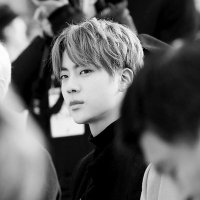 kim seokjin(@WWHYOUKNOW07) 's Twitter Profile Photo