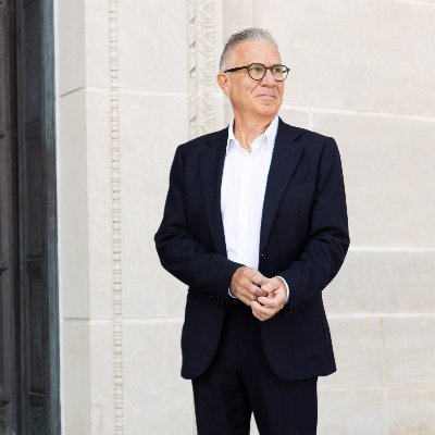 CEO Parsons PR. Host of @DanParsonsShow2, @Pints_Politics & @ItsaPRDisaster. Crisis PR Expert. Drummer. Thought Leader for Thought Leaders. #GoFactYourself