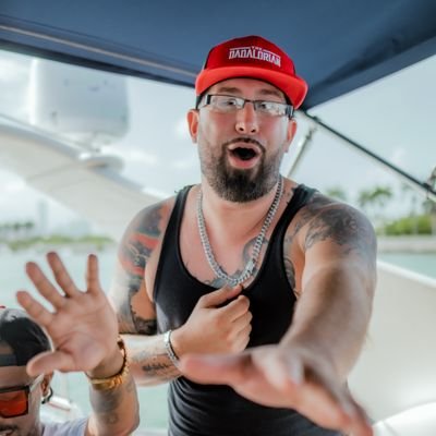 DROfficial1021's profile picture. Executive producer/singer/Songwriter
https://t.co/dYJZ1UjT3x