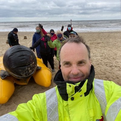 @BDMLR Marine Mammal Medic & trainer. NHS commercial, education and sustainability innovator. Maritime Search & Rescue practitioner. All views my own :)