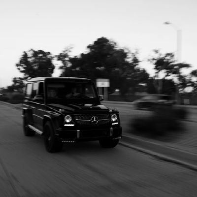 _lukuy_'s profile picture. YOUNG CEO
//writing a _lukuy_ story
//Designer
//Adventure
//..be you everyone else is taken..