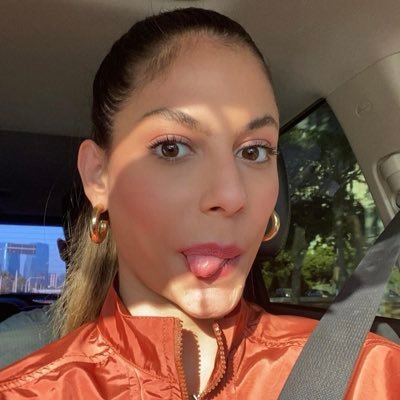 mariiggonz's profile picture. Linda e surda