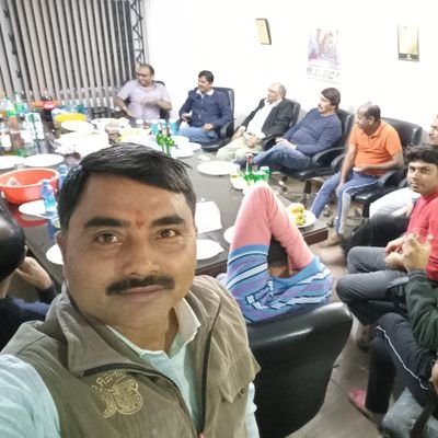 Rajendr64240849's profile picture. भगवा रक्षा परिषद अवध प्रांत मंत्री
राम राष्ट्र की संस्कृति है, राम राष्ट्र के प्राण है🚩
राम के मंदिर का मतलब, भारत का नवनिर्माण है🚩🚩