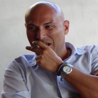 🎙️ Asesor gastronómico y de comunicación | Gastro, agro, vinos, cultura y política | 📰 La Opinión, ABC, Onda Cero, La Diez | 🌐 https://t.co/Vq6BJSDcvE