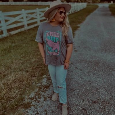 HewittAmanda's profile picture. “behold, as the clay is in the potter’s hand, so are you in my hand” Jeremiah 18:6 TN🌞🌄