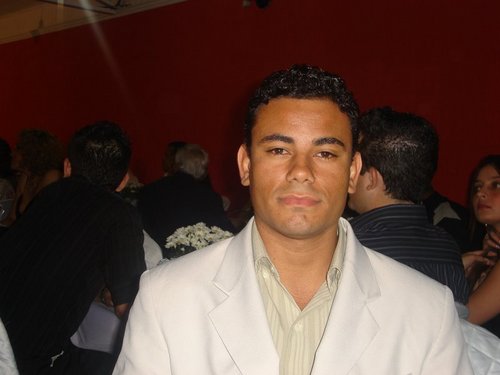 um jovem de cor parda de 25 anos em busca do meu lugar ao sol