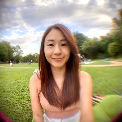 seehearsays's profile picture.