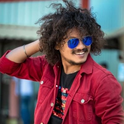 VeriyanV's profile picture. MY HERO ♥╣@vijaytvpugazh╠♥ANNE
MY WORLD MY HEART ♡(VIJAYTVPUGAZHANNE)♡
ENKUDE POREKKATE ORU ANNE ENUYIR
                   ♥╣PUGAZH ANNE╠♥
MALAYSIA FANS 🇲🇾