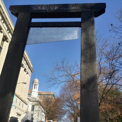 guillotineplz's profile picture. Head overflowing with brains. Autistrian Economics. I have actually read Hoppe.