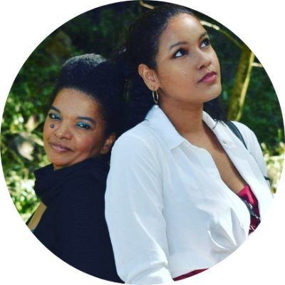 Nina la maman,Lulu la fille, Un blog beauté est né pour partager avec vous nos passions de cet univers.