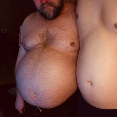 Fat musclebear & tall feeder Noobyzors. Patreon/OnlyFans/Instagram/Tumblr/Grommr: ballbellygainerbear