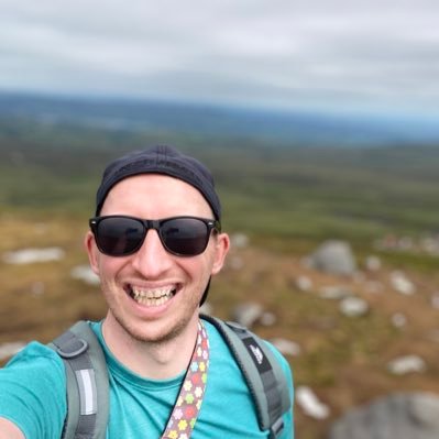 i do science stuff, read comics and suffer from wanderlust