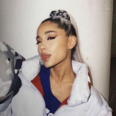 @arianagrande ilysm
 arianator since 2014