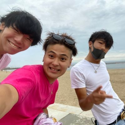 サブ垢！Twitter本垢→issei 00112299 Instagramメイン→zerosuke_issei                 YouTube登録者9000人　　　　　　　　　　　　TikTokフォロワー35000人