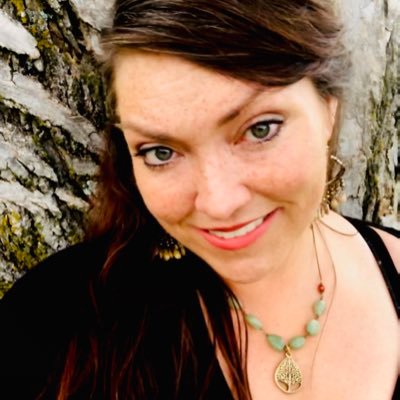 I’m a healer mother and teacher. Follow me to freedom #B@MOM @Mom_Delorean_33 @My_Inside_Out_Mom