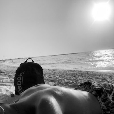 Salb_kfj's profile picture. 24/54/170 (سالب اسمر رجولي شنب) / """بــــدون صــــور مــــافــــي رد // مــــتـــــيـــــن لا تــــجــــي ❌❌❌"""