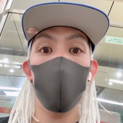 関西サウナ好き🧖‍♂️サウナ好きの方無言フォロー失礼致します🙇‍♂️奥さんと🐱ちゃん🏠夫婦でサウナー🧖‍♂️🧖‍♀️#HIPHOP #オシャレ #サウナ #スコティッシュフォールド #奇抜