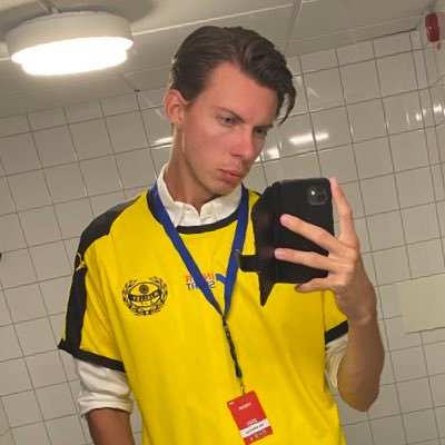 »📚 Chalmers, Göteborg, Mechanical Engineering »🎙Podden: Laget med fart Mjällby så klart! 💛🖤 »🎮 Players Manager, Mjällby AIF eSport