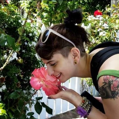 Full-time Artworker. Powerhouse of Wasted Ink Zine Distro and Phx Zine Fest.