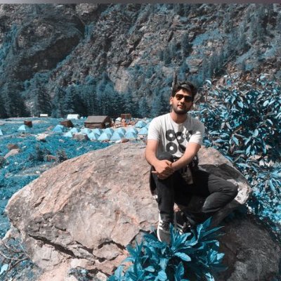 awesomebloopers's profile picture. Builder, Dreamer.
I build and market my apps.