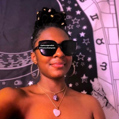 Tarot Reader, Intuitive, Sensual Stretches š¹ @piscespredict for my predictions. Book a Reading in Bio ā¤ļø No, I Did Not Dm You From Another Page!