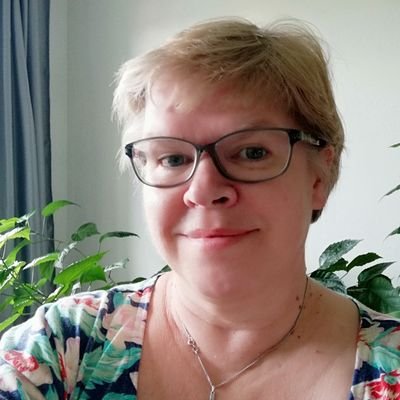 Curious about life, elämää ihmettelevä teologi ja äiti, demari, TM #Helsinginyliopisto Luonto, matkailu, Tappara, ManUtd, Icehockey. Mielipiteet omiani.