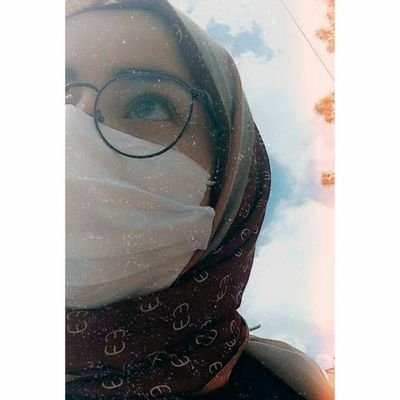 /UAJK '23/Librocubicularist/Humanitarian/Social Media Influencer/
