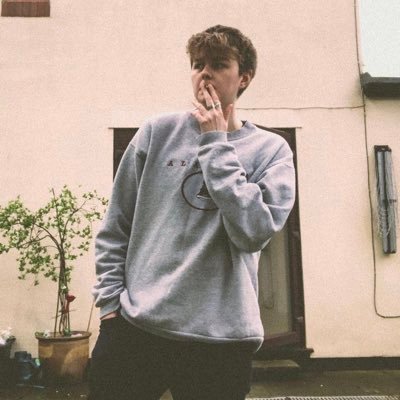 N_Harris27's profile picture. I’m fucking gross☻︎