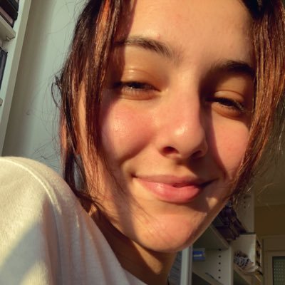 lolavb_2 Profile Picture