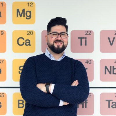 The Lab works at the interface of chemistry and biology with a focus on the use of systems-wide approaches to understanding biological complexity. #LAQVFCTNOVA