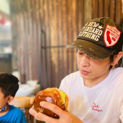 （株）DIRNS 代表取締役 埼玉県川越市で飲食店を経営しています。普段はバーガーカフェホノホノでハンバーガー焼いてます。BurgerCafe honohono/きょうのごはん ゆるりcafe