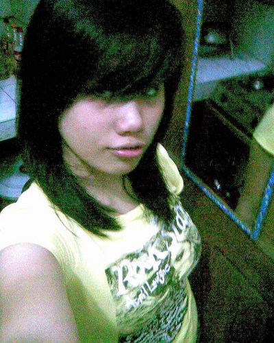 Loves Listening to music. A big fan of MJ, P!nk, Adam Lambert, FT Island & SHINee.My biasses Hong Ki, Jae Jin, Key & Min Ho. Met Adam Lambert at 10-10-10.