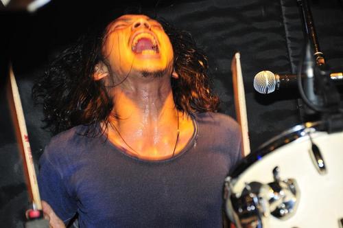 skull_hiroj's profile picture. カラス79のDr.担当。 ロックンロールサービス・トライアドも俺のバンド。後、THE SEXUAL HARASSEMENT。そして、飲食人。