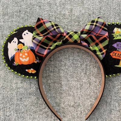 Loves all things Disney. Started making Minnie Ears after realizing one pair was not enough. #HeartAndHandsGifts #MinnieEars #WaltDisneyWorld #Disneyland