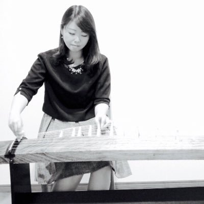 山田流箏曲演奏家。東京藝術大学卒業。どこでも演奏しに行きます🏃‍♀️ 島村楽器講師。個別レッスンも承ってます☺︎✴︎白百合/桐朋/藝大/琴/箏/三味線/和楽器/カメラ/阪神タイガース/新宿区邦楽連盟 〜『4月大歌舞伎』四季 秋 砧にて箏演奏〜