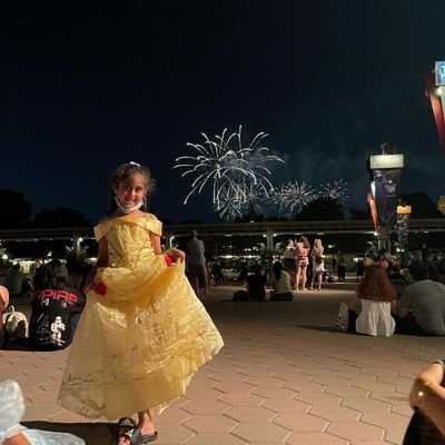 sumeragodil's profile picture. 