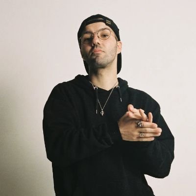 Rapper/Songwriter from Adelaide, Australia. 

Instagram: @holasmay