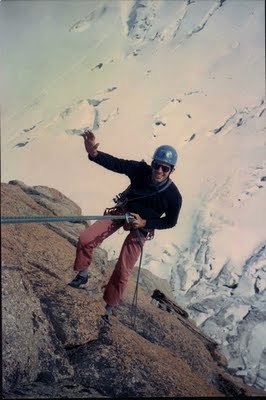 PALESTRA ARRAMPICATA .- SALA BOULDER - CORSI DI ARRAMPCATA CON ISTRUTTORI FASI
info stefano sisto 3393422131