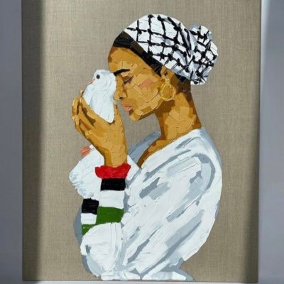 إذا مـررتُم من هنا تمنُوا لي بقول ربي أرزقهَا عنّاق أبيها عند بـاب الجنّة فـ والله أنّ الفراق قد أدمىّ قلبي