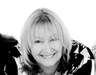 Passionate about all things techie and mother of 5 fab kids