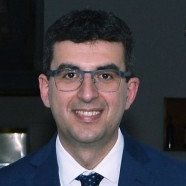 ruggcal's profile picture. Il computer non è una macchina intelligente che aiuta le persone stupide, anzi è una macchina stupida che funziona solo nelle mani delle persone intelligenti.