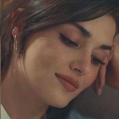 w50857998's profile picture. 🌸كوني آمرآة حره لآ تتبآهى إلا بعقلها 🌸