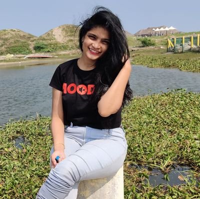 Divya6896's profile picture. 👣🦋