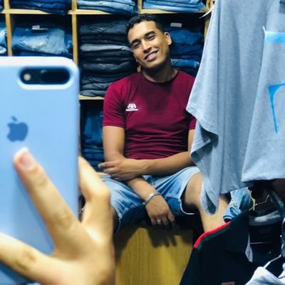 8Zfx75PKcsOnzIG's profile picture. 