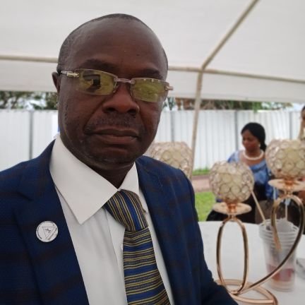 Coordonnateur Adjoint de la Grande Orientale du Parti ACO.(Avenir du Congo) et Président des Epidemiologistes et Medecins Cominautaires de la Grande Orientale