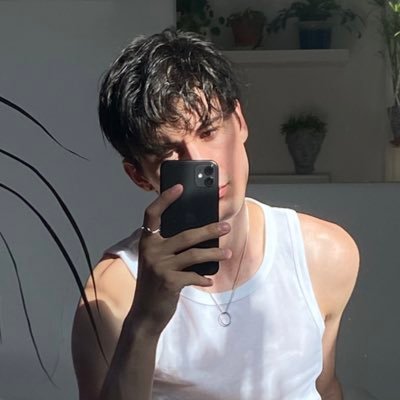 quatrevingt_'s profile picture. 🏳️‍🌈🇨🇦